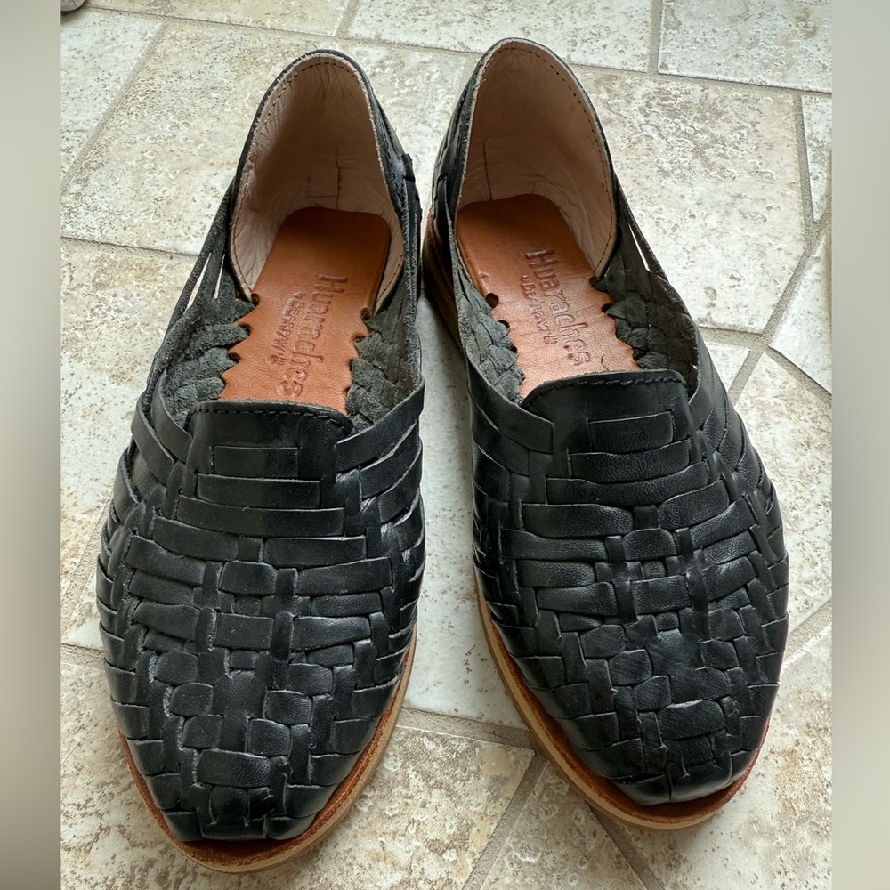 BearPaw Black Huaraches Sandals